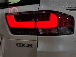 تۆیۆتا لاند کروزەر